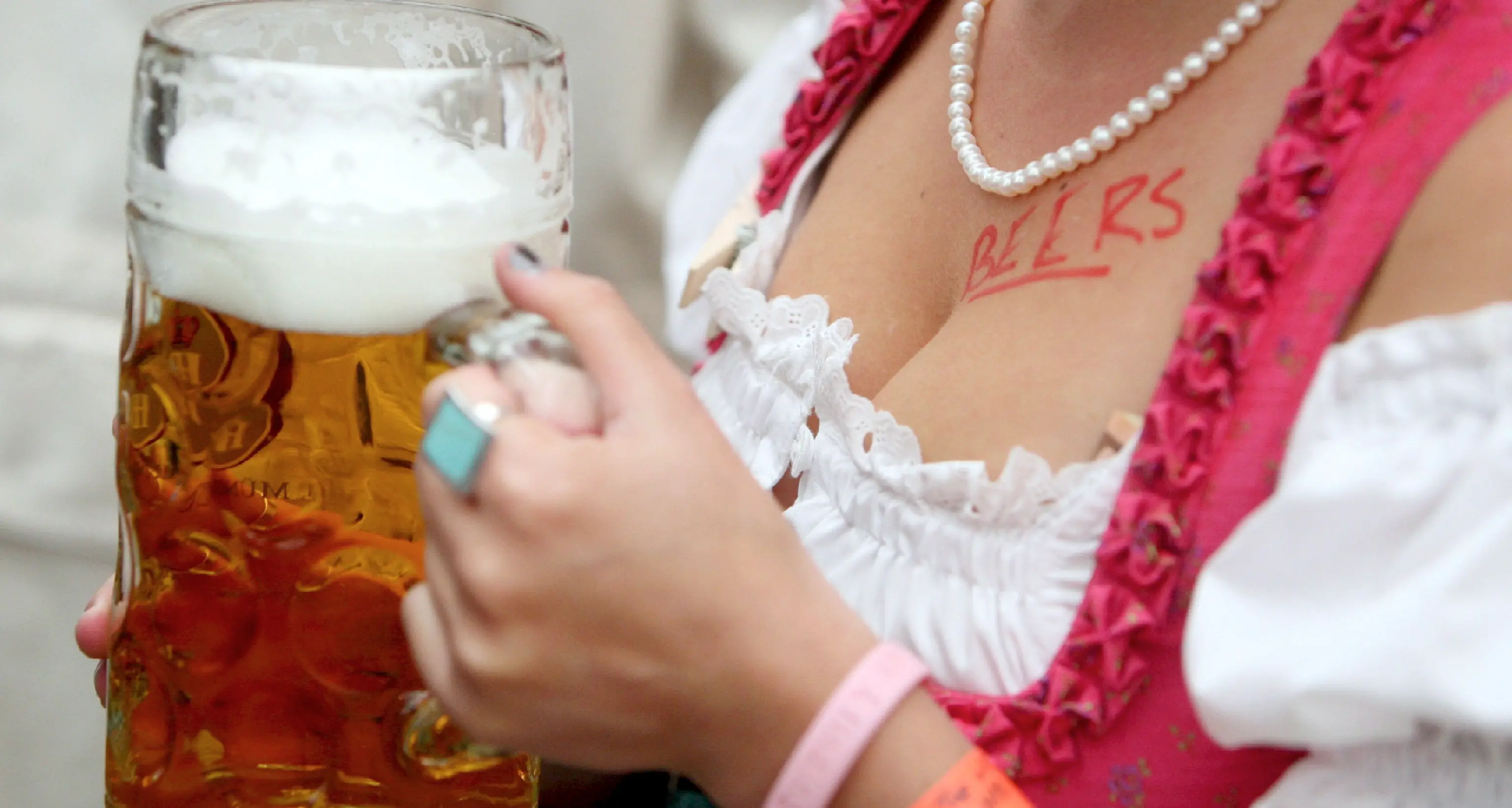 Una app per l’alcol: allegria momentanea