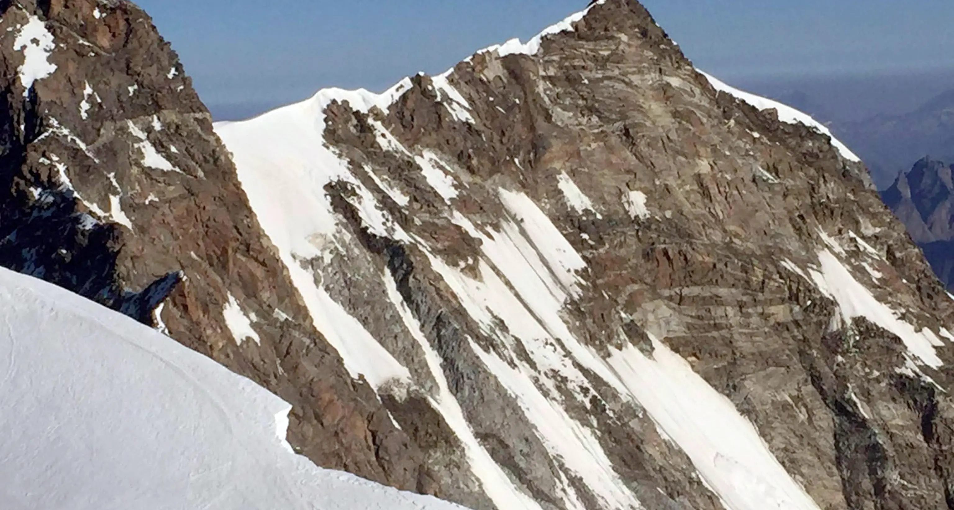 Alpinismo, dispersa sul Mt. Rosa Avvistato corpo, recupero difficile