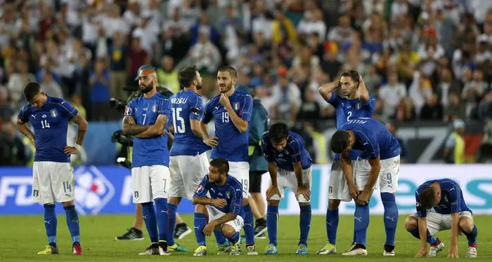 L'Italia ci prova ma viene eliminata dalla Germania si decide dopo nove calci di rigore: 4 errori azzurri