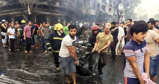 Nuova strage dell'Isis a Baghdad: uccise oltre 90 persone, tra di loro molti bambini