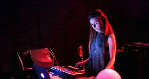 L'UploadSounds lo vince la trentina Noirêve