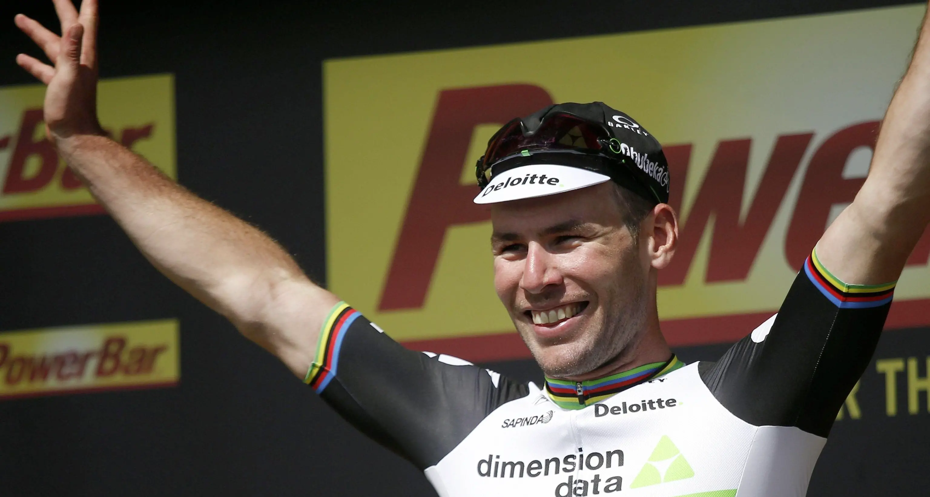 Tour de France, Cavendish vince in volata la prima tappa
