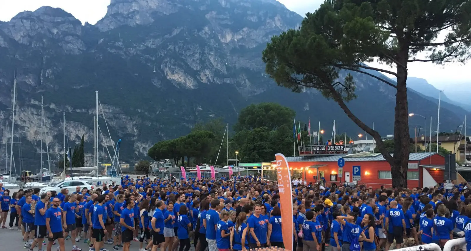 In duemila alle 5.30 di mattina a correre a Riva del Garda
