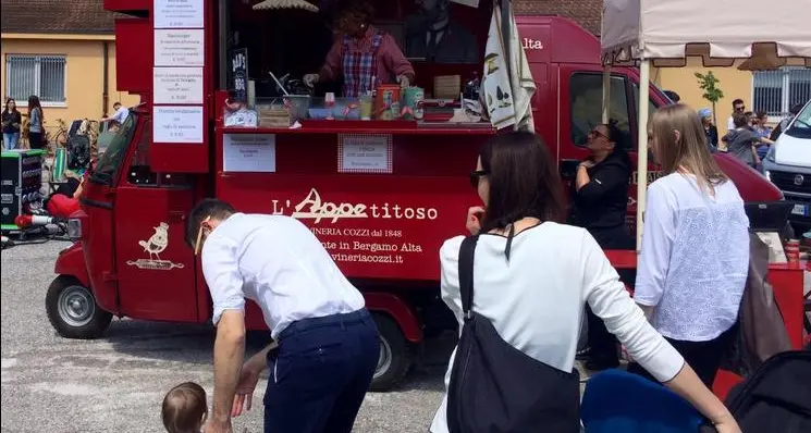 «Food Truck»: il cibo arriva con l'Apecar