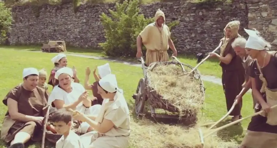 Un video giocoso presenta le Feste Medievali 2016