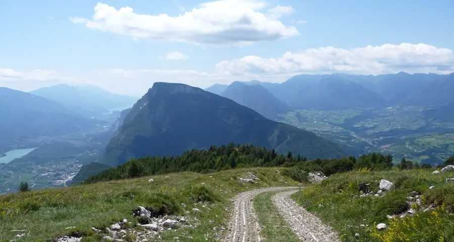 Strada del Gazza, lavori urgenti immediatamente contestati