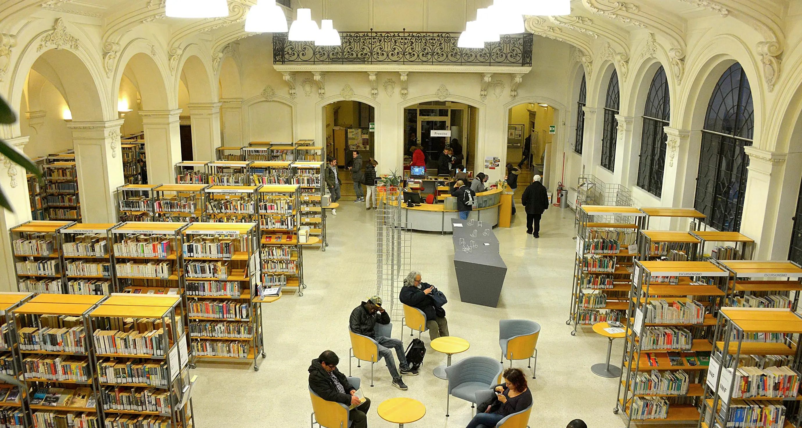 Giornata mondiale della poesia, in biblioteca con Ariosto