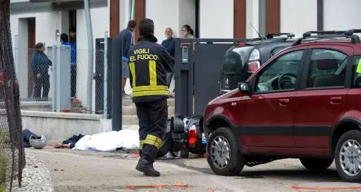 Motociclista muore alla Vela vicino alla tangenziale