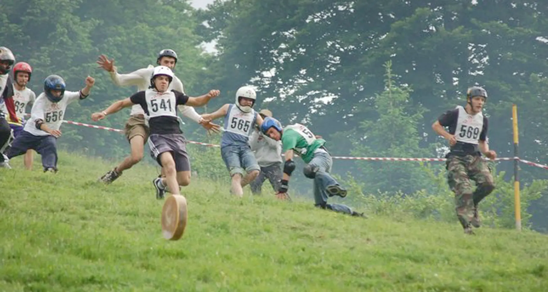 A Brentonico il campionato italiano di Cheese Rolling