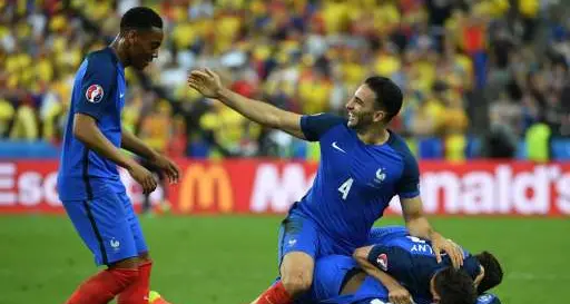 La Romania resiste 89' La Francia ringrazia Payet