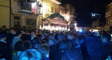 Processione deviata per boss, inchiesta