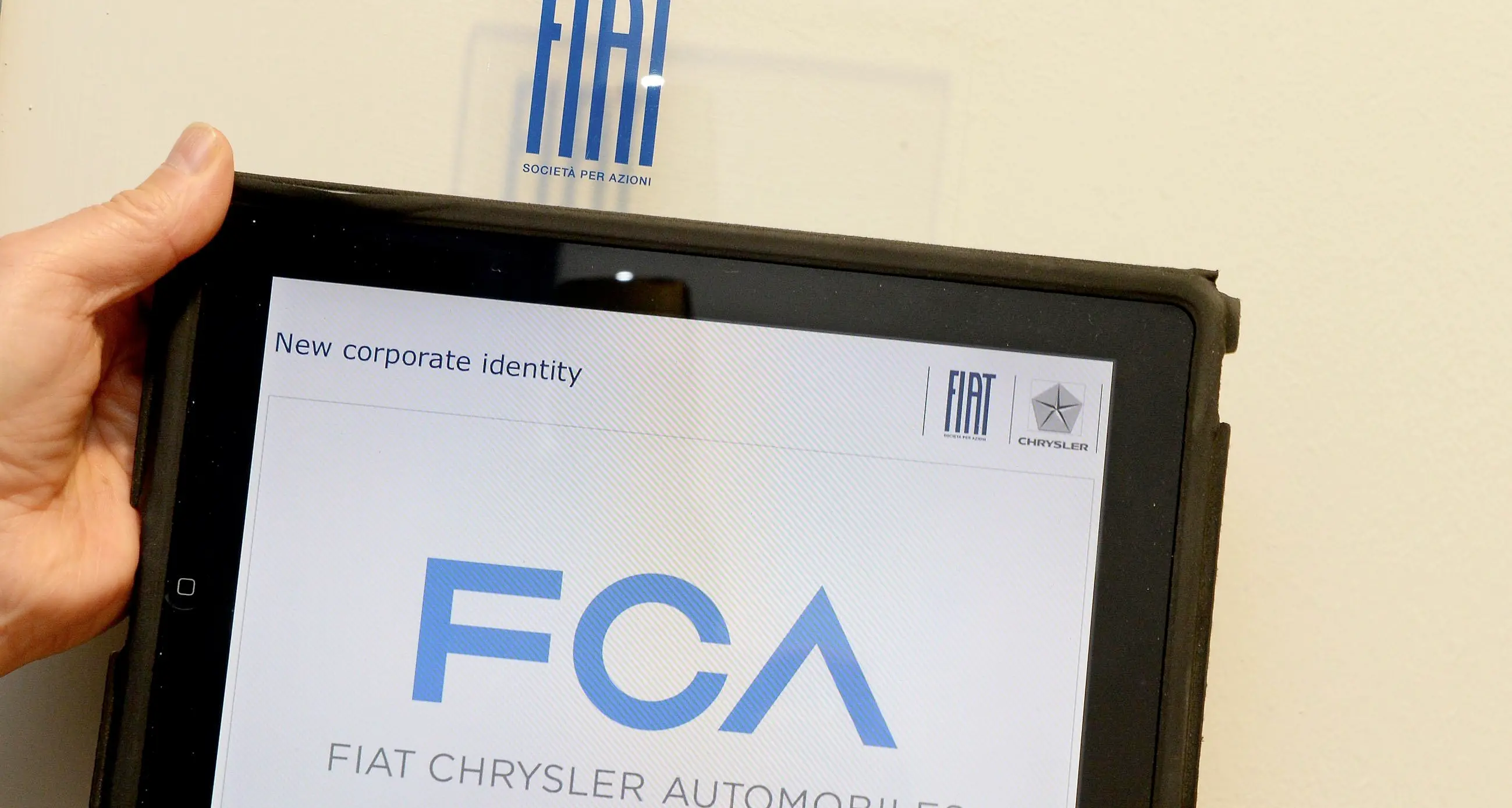 Auto: Fiat Crysler corre in borsa