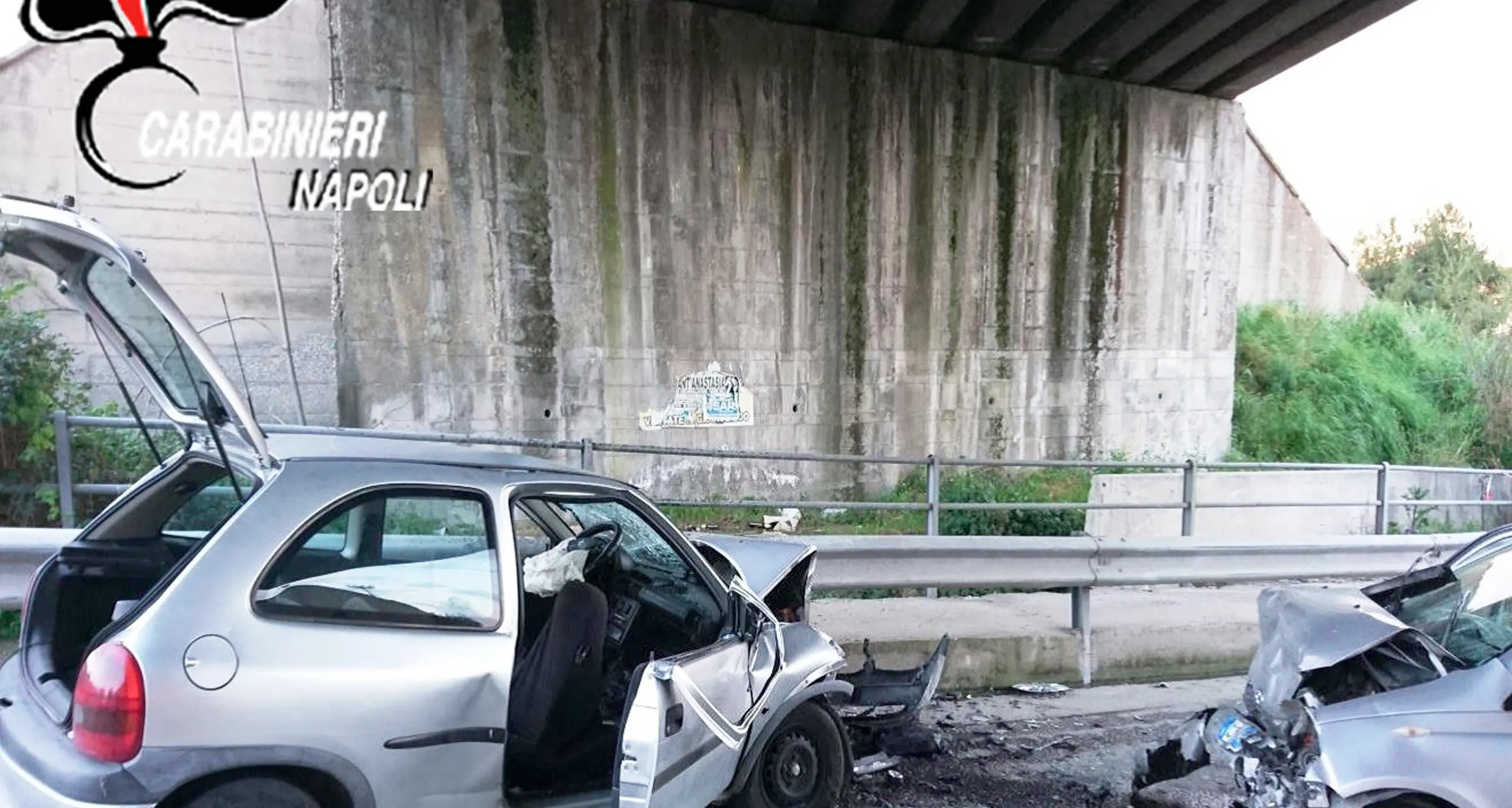 Nel week-end pasquale 18 morti sulle strade