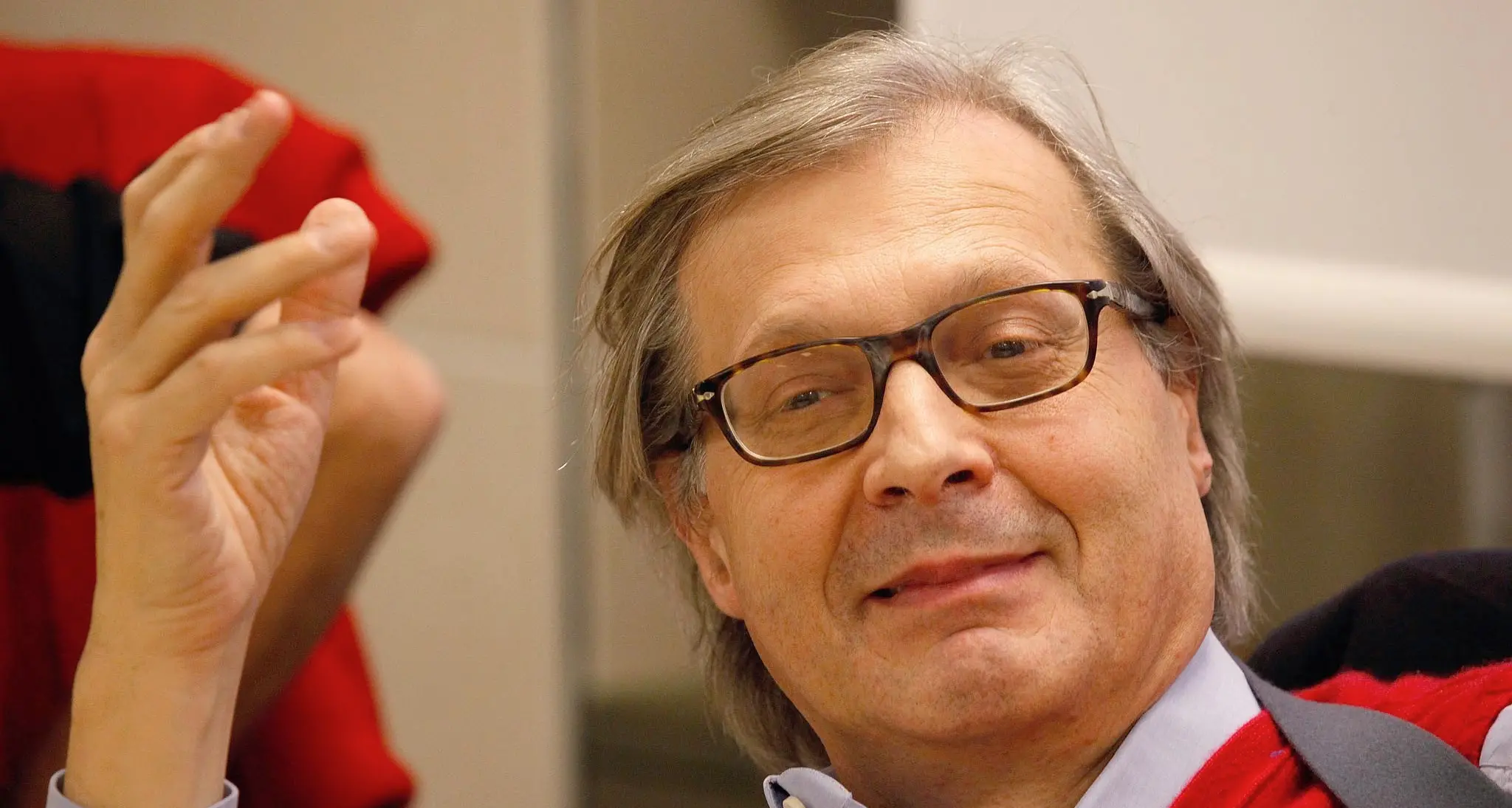 Sgarbi: «Censura 5Stelle? Sputo in faccia ai grillini»
