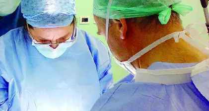 Neonato sfregiato durante il parto