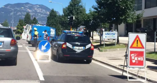 Investiti in zona Top Center Due pedoni portati al Pronto Soccorso