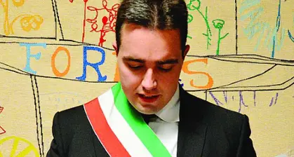 Il sindaco dà lezioni di filosofia: corso gratuito da ottobre