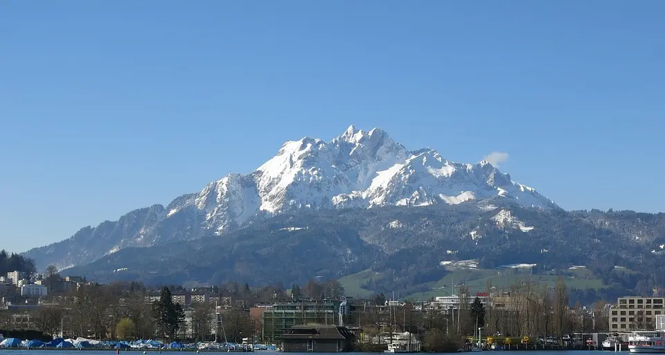 Svizzera, il referendum per un'economia verde