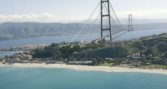 Il ponte sullo stretto? Una bufala presidenziale