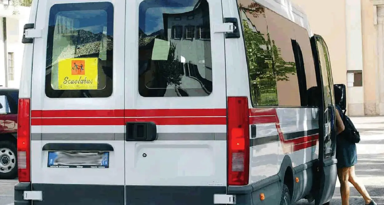 Provincia, caos appalti: stop al servizio scuolabus Ditta non dichiara due condanne, la gara è nulla
