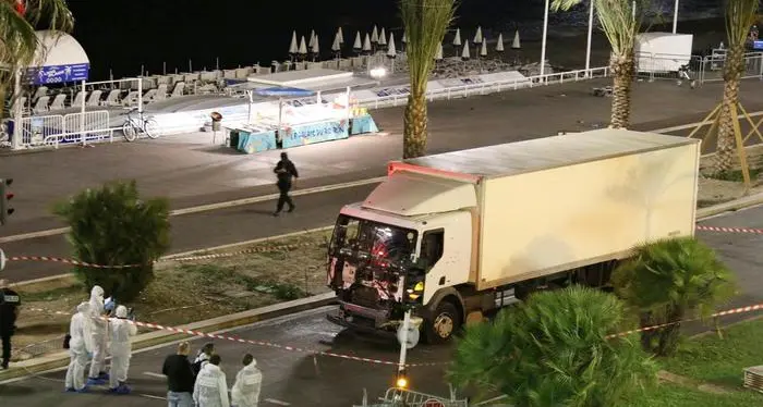 Strage di Nizza, incriminato un sospetto complice