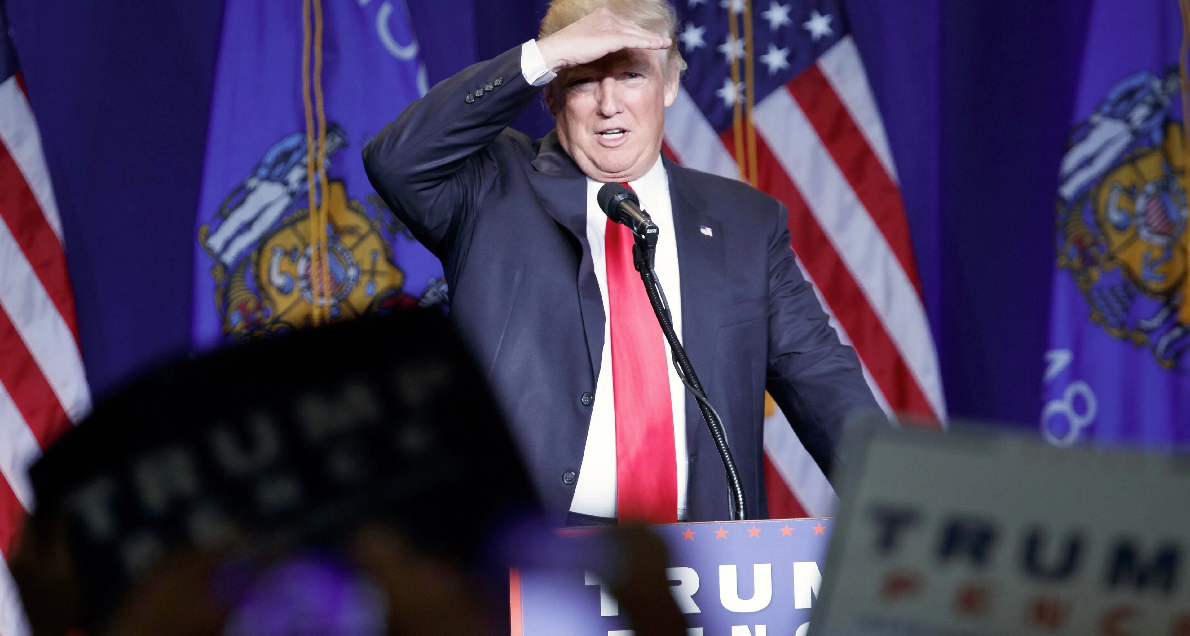 Trump spara a zero contro tutti gli immigrati
