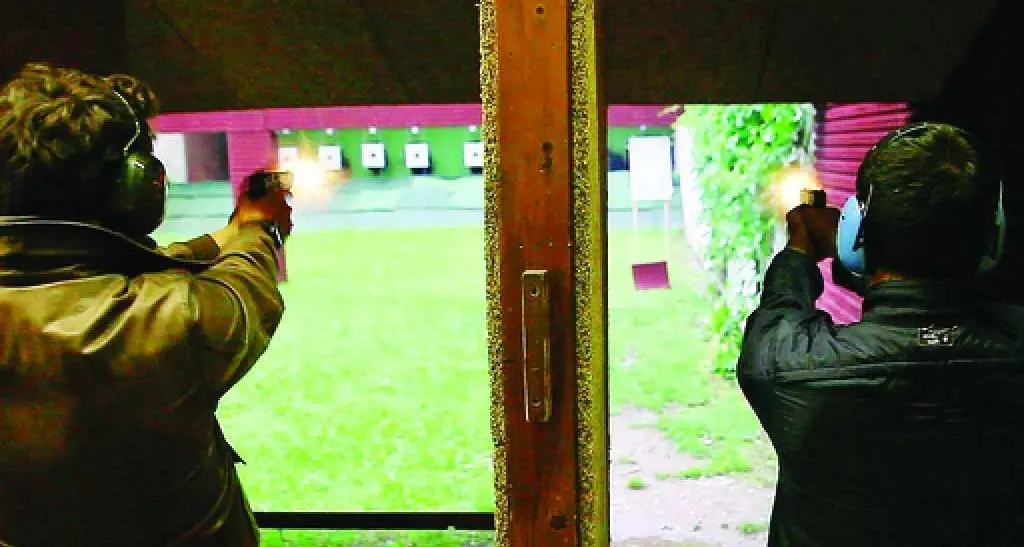 Paura dei ladri, boom di porti d'arma Più 15% le richieste al poligono in Baldresca