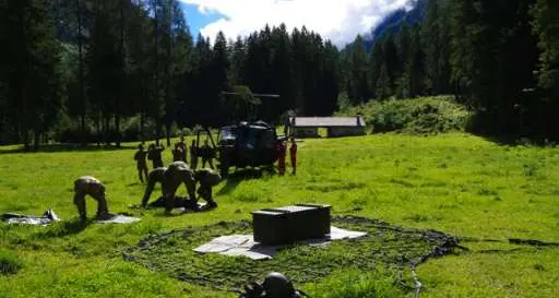 Grande Guerra, recuperati sull'Adamello 100 residuati bellici