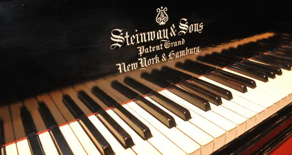 Mozart e J.Strauss abbassano la pressione, gli Abba la alzano