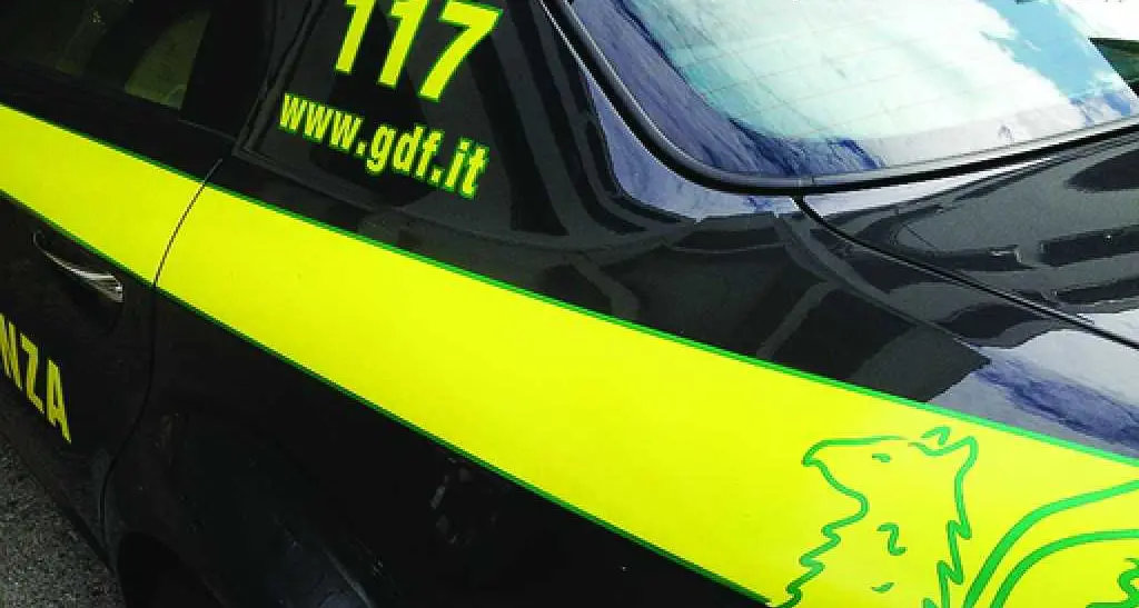 Taxi abusivi in Trentino Tre auto sequestrate