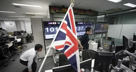 Brexit, esultano i leader nazionalisti Europeisti sotto shock: «Un incubo»