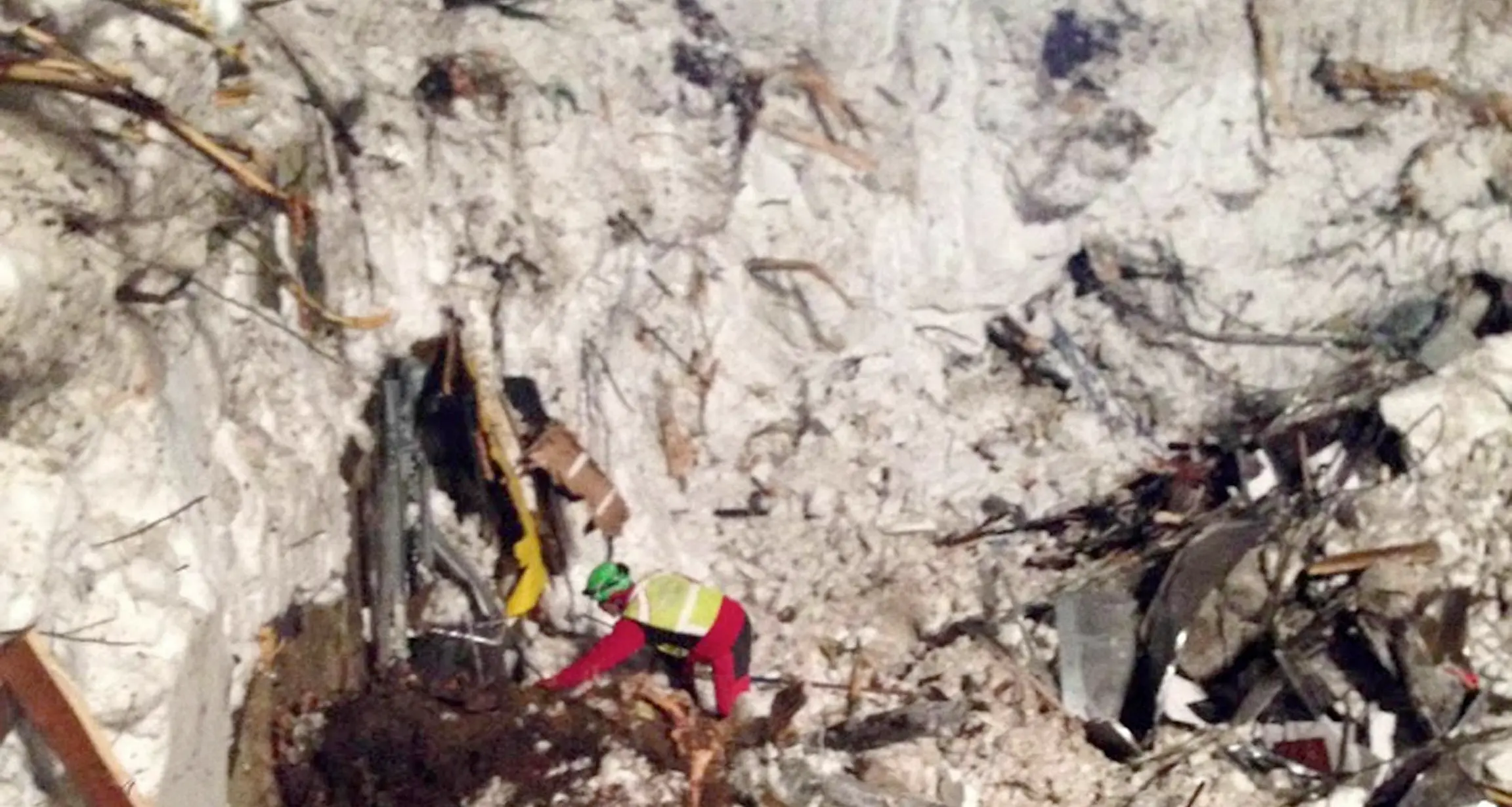Recuperati altri 2 corpi Hotel Rigopiano: 27 vittime