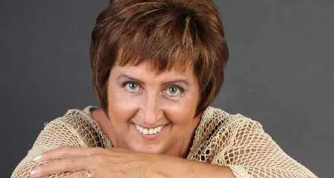 Ascolta, Loredana Cont si fa seria