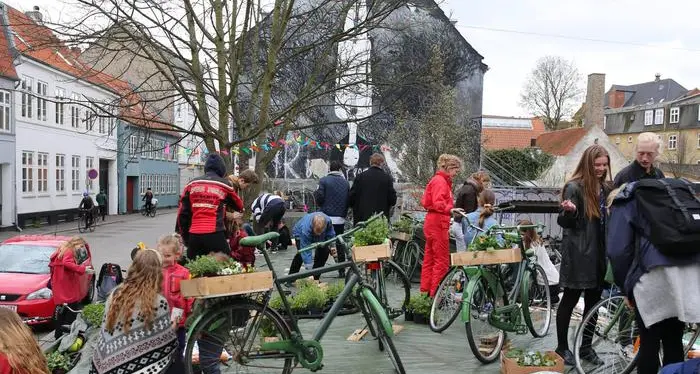 In Danimarca bici abbandonate diventano orti urbani