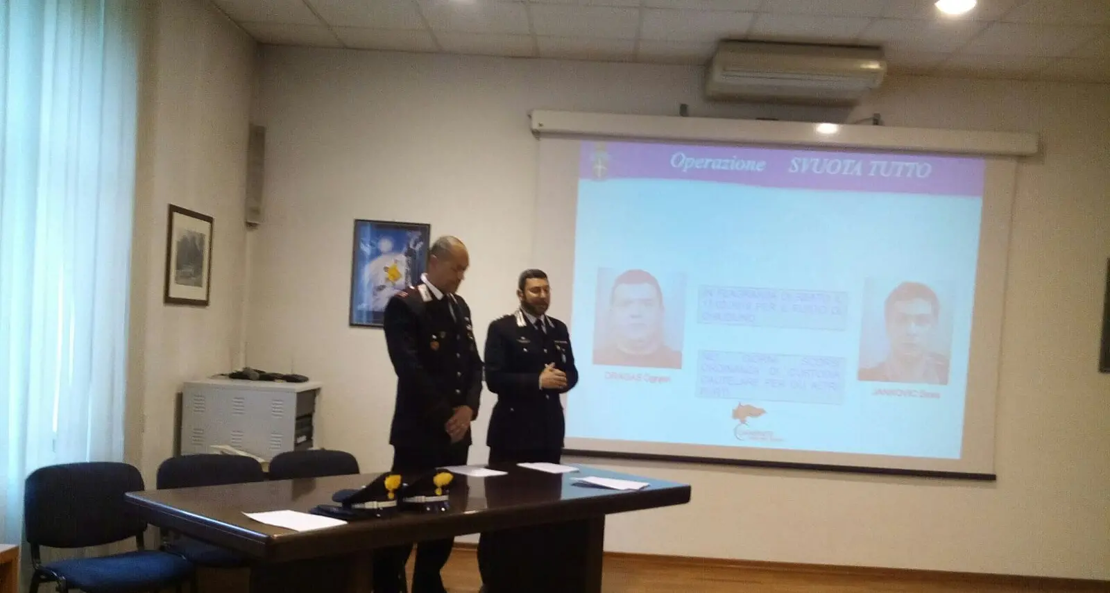 Spaccate nei negozi Sgominata banda serba