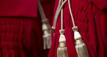 Bassano, la moglie deve dare 400 euro mensili all'ex marito tradito e mantenere i due figli