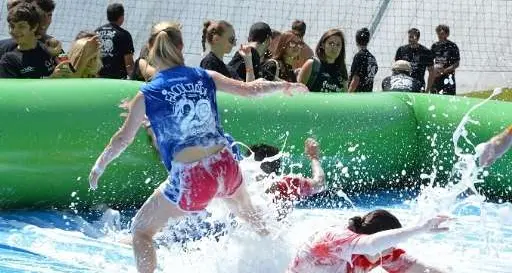 Facoltiadi, sfida per oltre 600 studenti Al lago delle Piazze mix di sport e goliardia