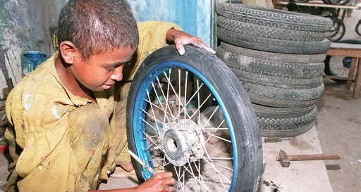 Unicef, 150 milioni di bimbi sfruttati sul lavoro