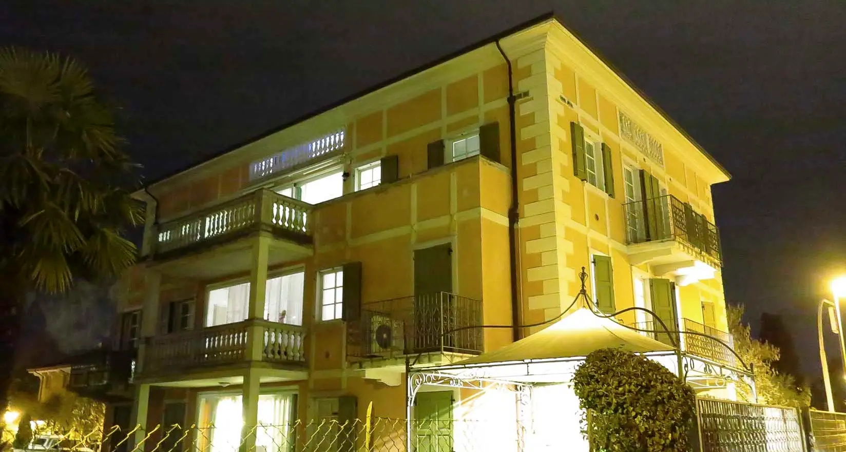Colpo nella notte a Riva Ripulita la cassaforte