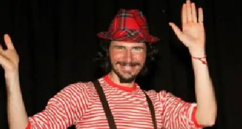 Addio al \"dottor Mascalzone\", clown in corsia regalava sorrisi ai bimbi