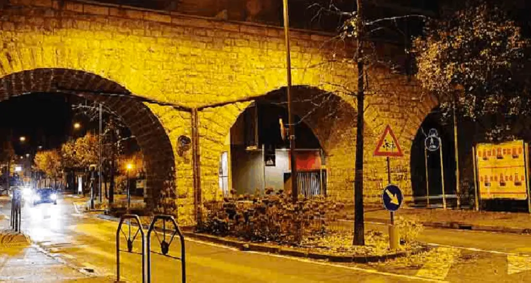 Anziana gettata a terra e rapinata nella notte La donna, 88 anni, è stata ricoverata in ospedale