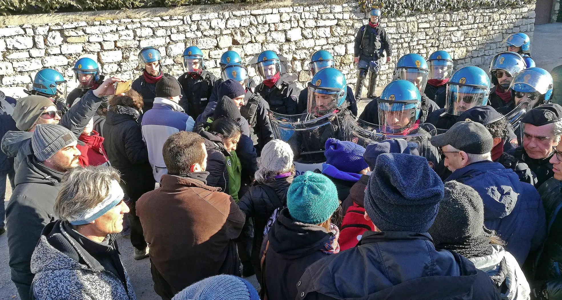 Vallotomo, il sindaco: «Non c'era alternativa»