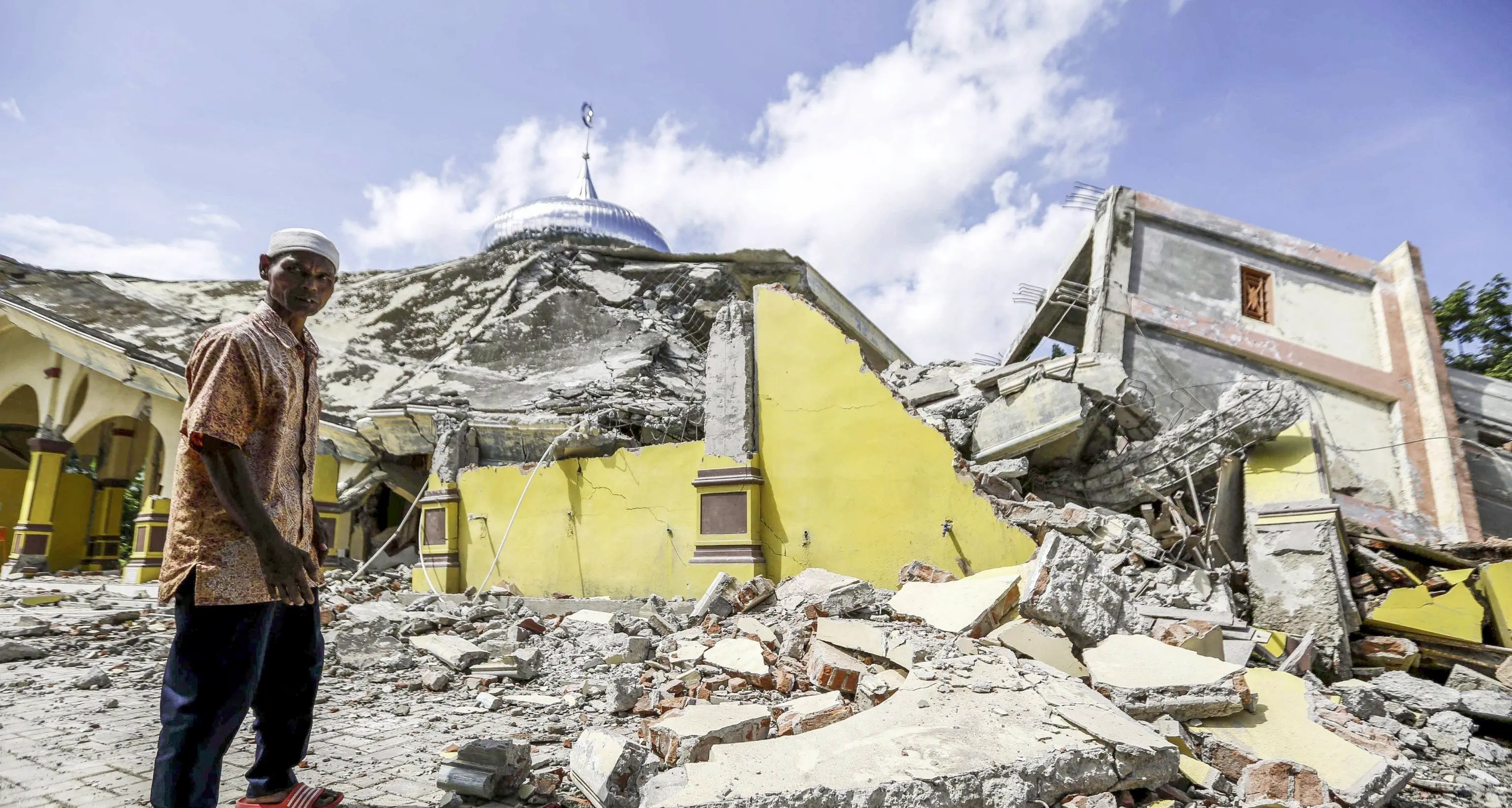 Terremoto sull'isola di Sumatra si temono centinaia di vittime
