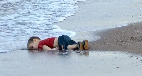 Un anno fa il naufragio del piccolo Aylan, ma nulla è cambiato
