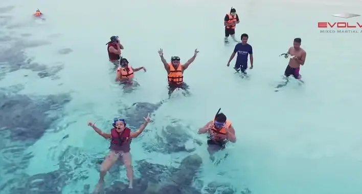 Il capo migliore del mondo ti porta alle Maldive