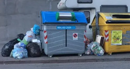 Amnu, calotte per la plastica La discussione continua