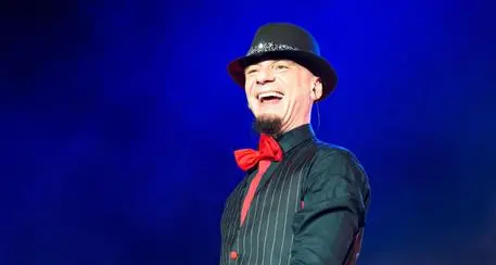 J-Ax sarà papà, la moglie Elaina Coker è \"in dolce attesa\"