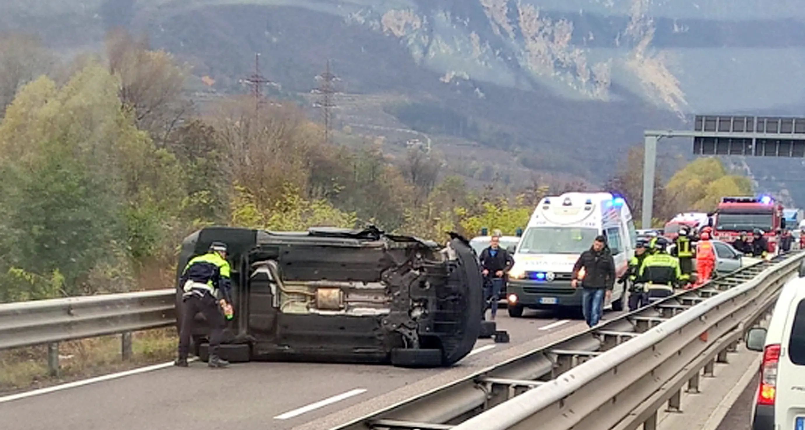 Scontro in tangenziale: grave una donna Ferito anche Luca Lechthaler