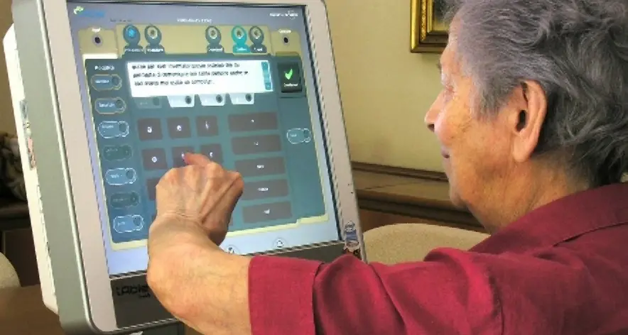 Nonni più vispi e allegri con i social network