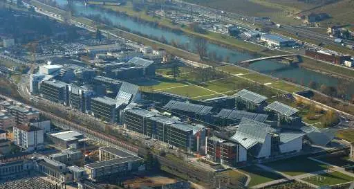 Albere, invenduto il 40% del quartiere: quote svalutate di un terzo, rosso 2015 di 16 milion